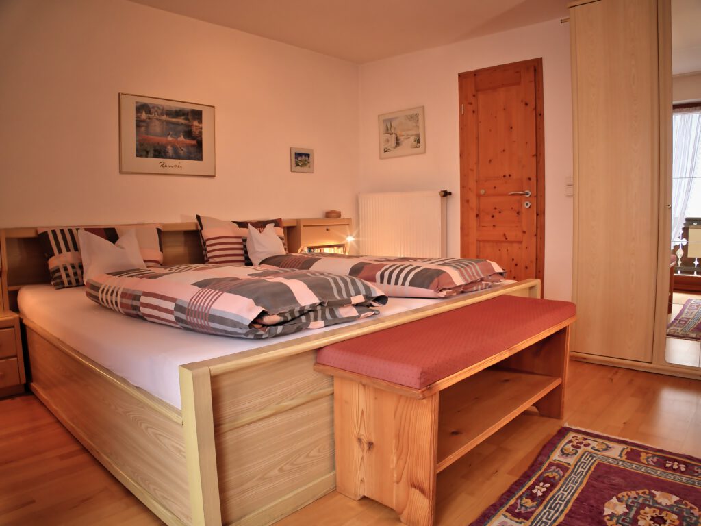 Ferienwohnung Karwendelblick Schlafzimmer